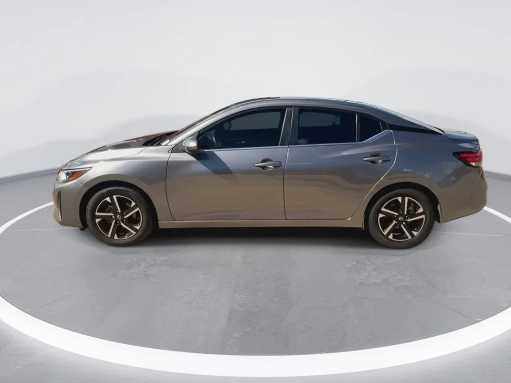 Used 2024 Gray Nissan SV image 5