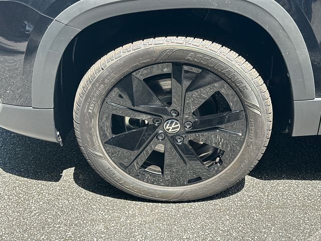 New 2026 Black Volkswagen 1.5T SE Black image 11