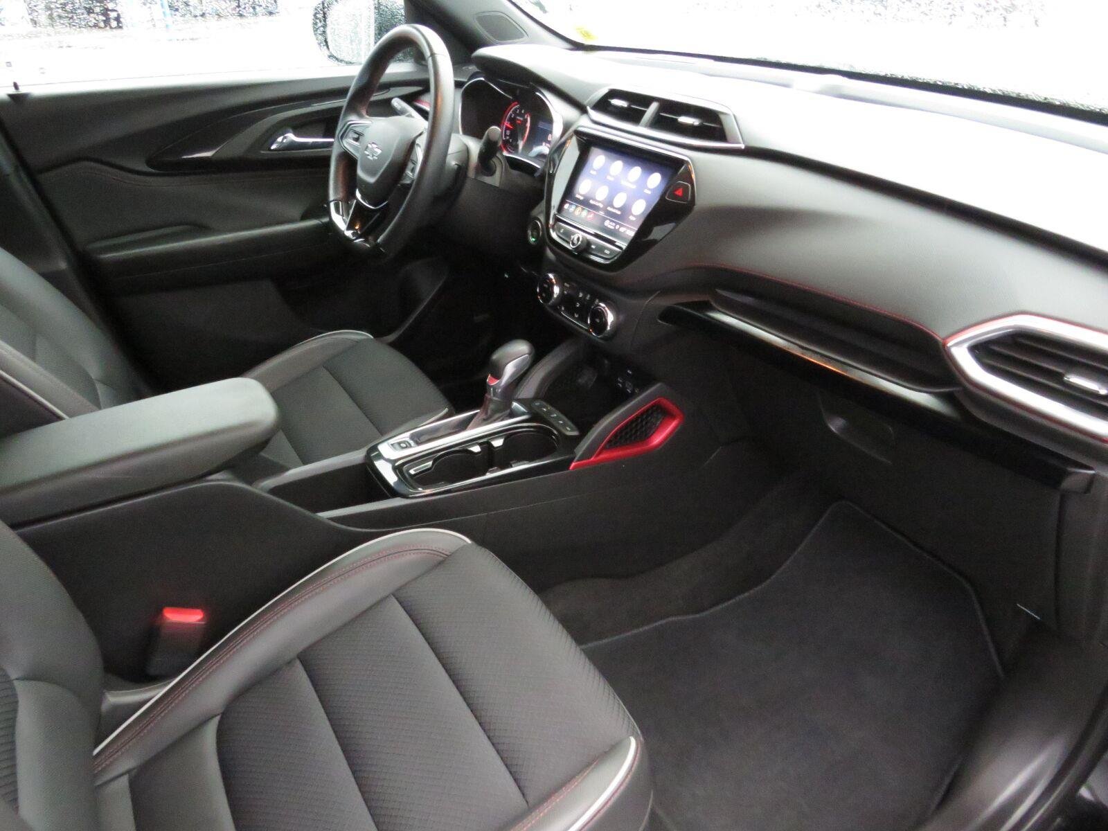 Used 2021 Mosaic Black Metallic Chevrolet RS image 19