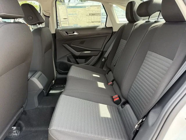 New 2026 White Volkswagen 1.5T S image 18