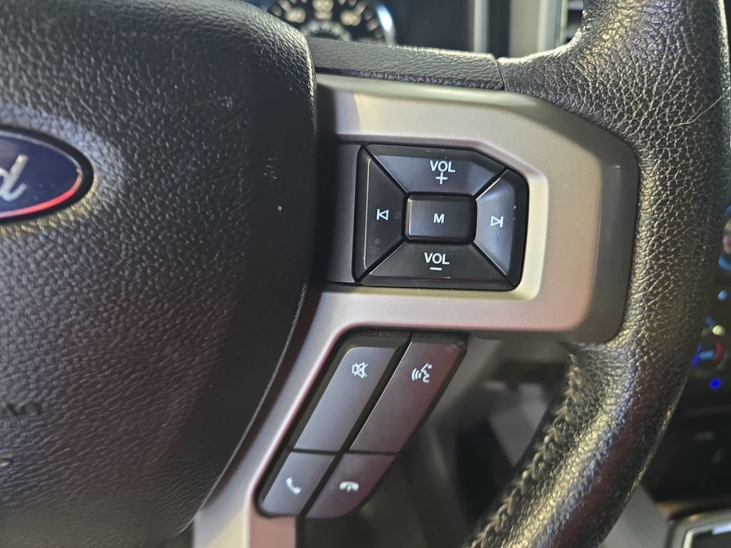 Used 2015 Red Ford Lariat image 21