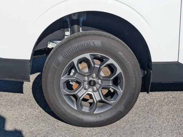 New 2026 Oxford White Ford XLT image 11
