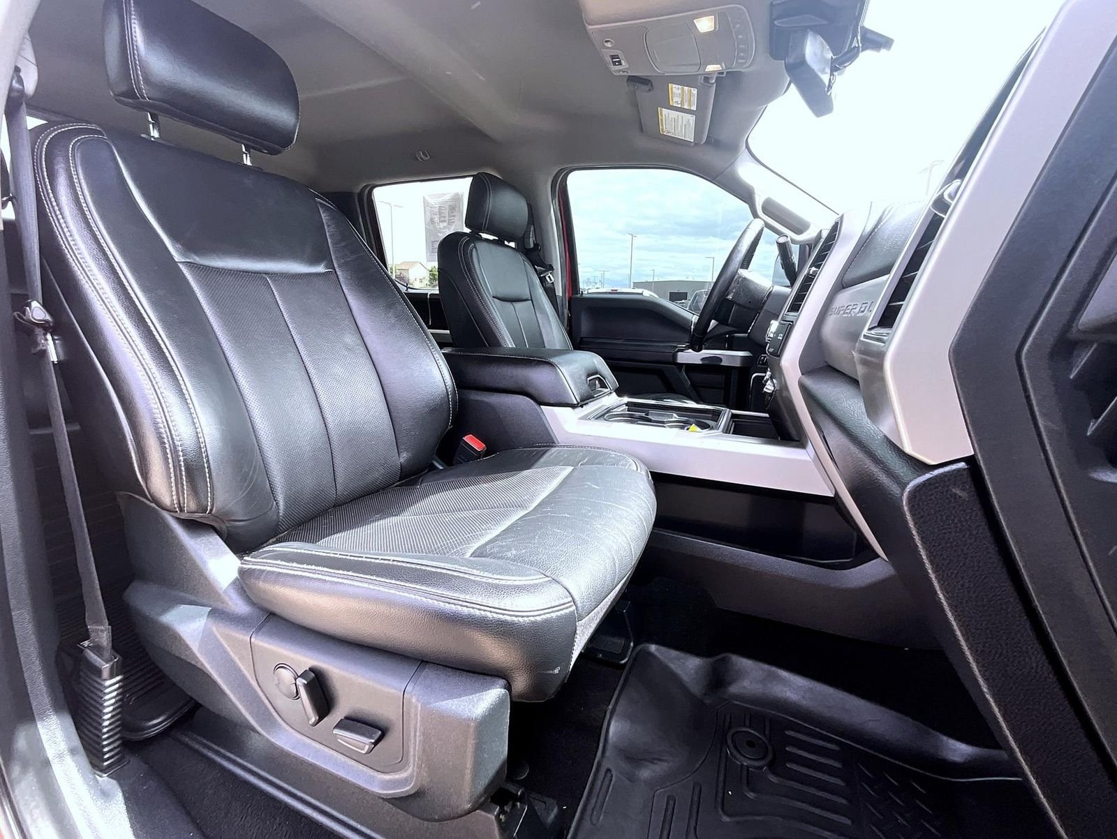 Used 2020 Gray Ford Lariat image 16