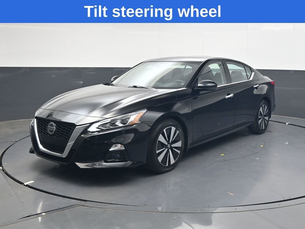 Used 2022 Black Nissan 2.5 SL image 8