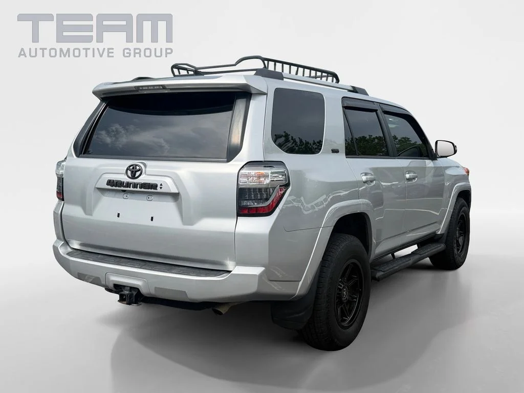 Used 2022 Silver Toyota SR5 Premium image 7