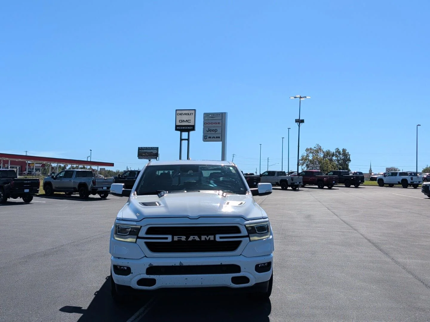 Used 2022 White Ram Laramie image 8