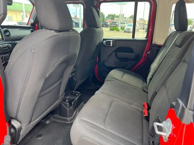 Used 2023 Red Jeep Sport S image 30