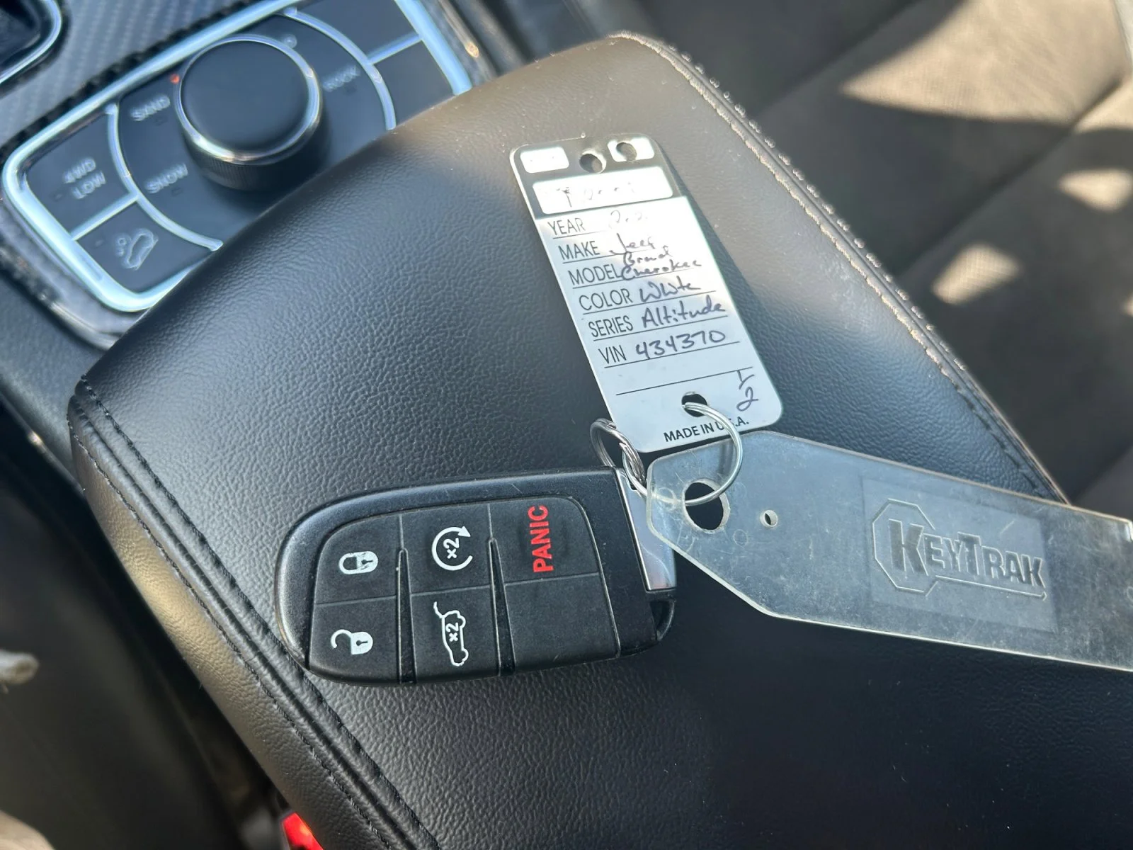 Used 2020 Bright White Jeep ALTITUDE image 26