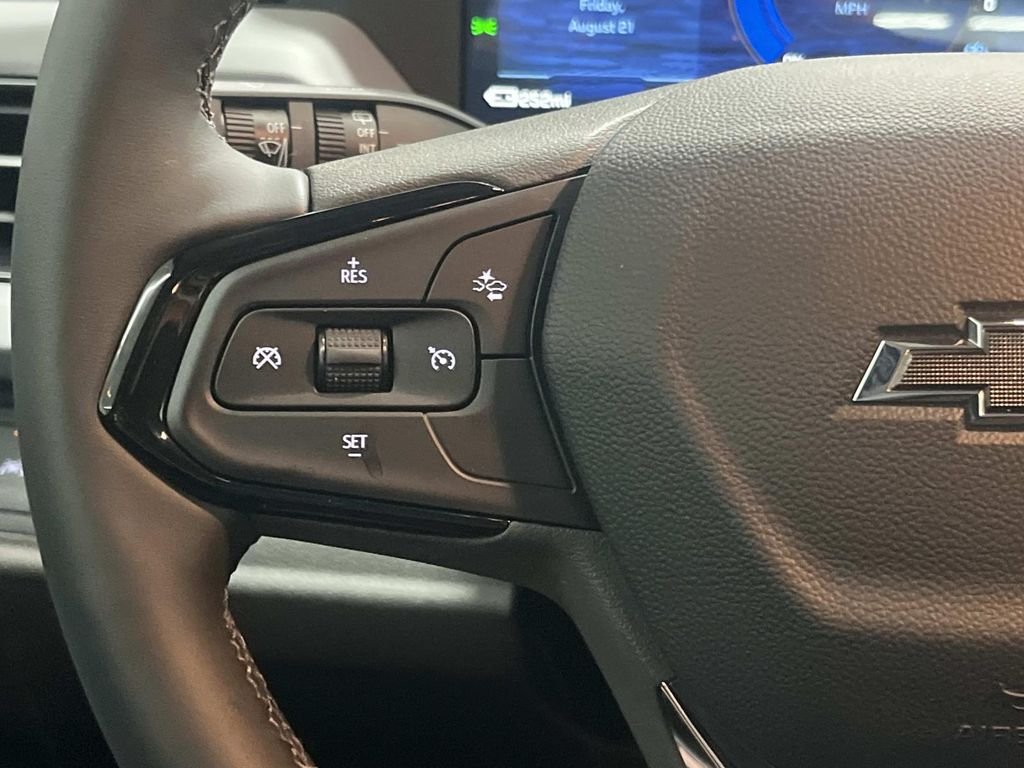 2027 Chevrolet Bolt RS - Photo 18