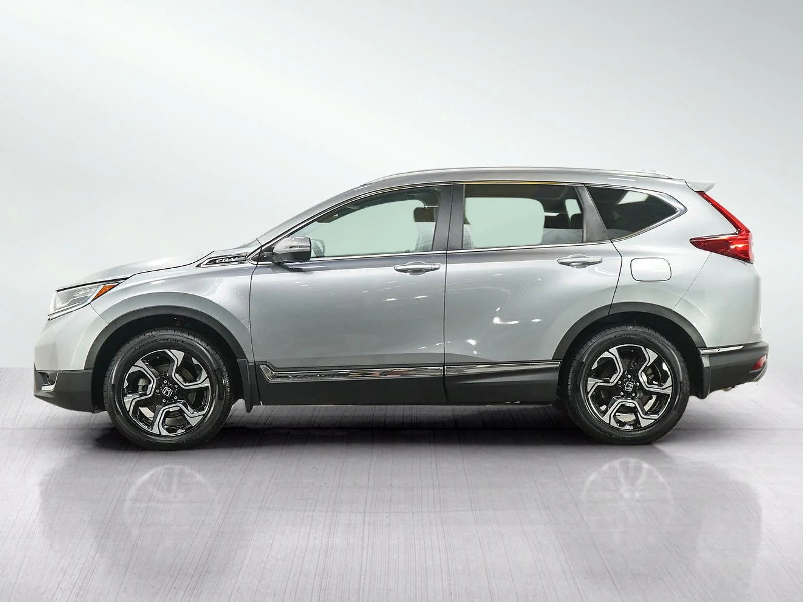 Used 2017 Honda CR-V Touring with VIN 5J6RW2H91HL023747 for sale in Bloomington, Minnesota