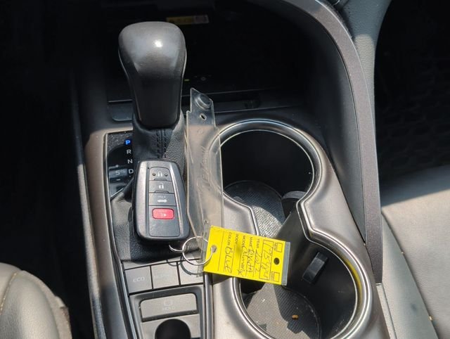 Used 2022  Toyota XSE image 18