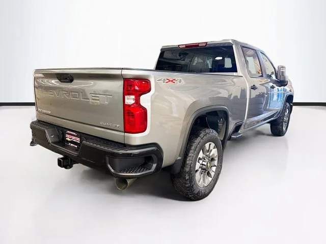 2026 Chevrolet Silverado 2500 HD Custom - Photo 6