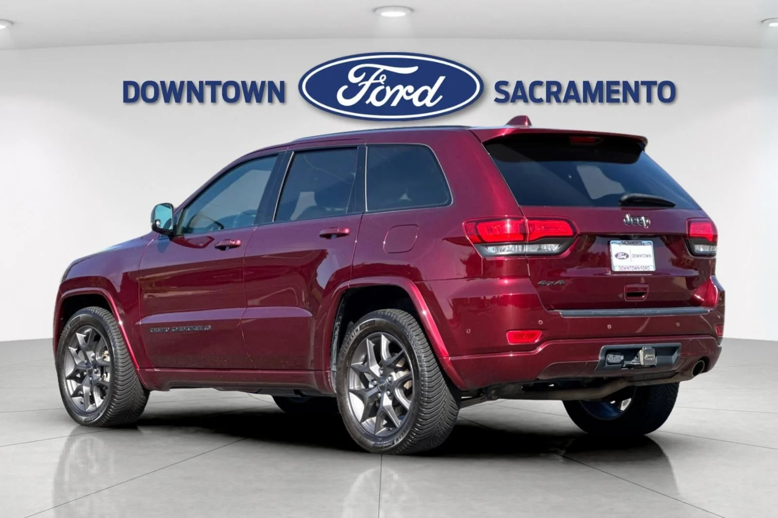 Used 2021 Red Jeep Limited image 8
