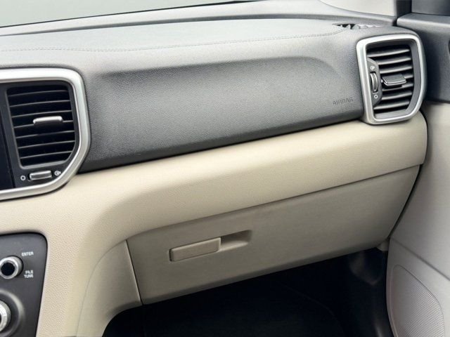 Used 2022 Red Kia LX image 37
