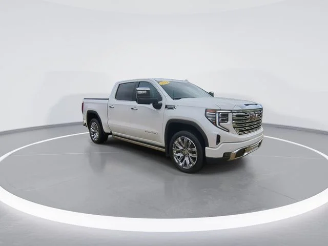 Used 2024 White GMC Denali image 2