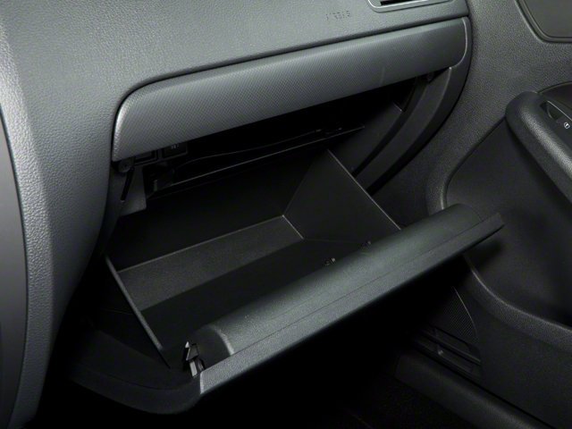 Used 2013 Black Volkswagen TDI w/Premium/Nav image 15