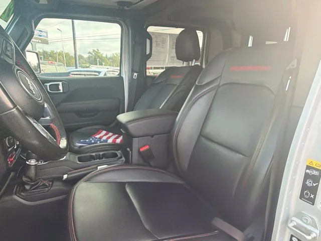 Used 2022 Silver Zynith Clearcoat Jeep Rubicon image 19