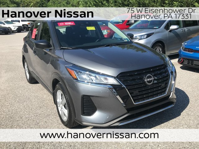 2025 Nissan KICKS PLAY Base