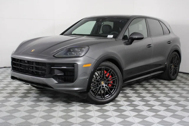 2026 Porsche Cayenne GTS