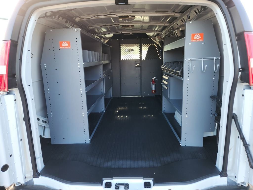 2025 Chevrolet Express Cargo Work Van - Photo 9
