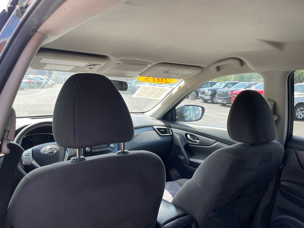 Used 2015 Super Black Nissan SV image 10