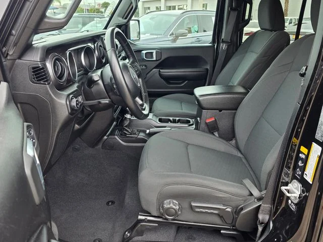 2021 Jeep Gladiator California Edition - Photo 12