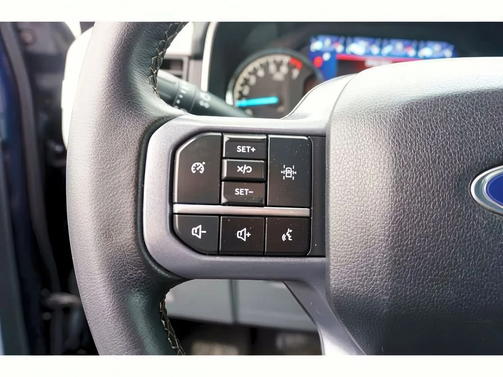 2023 Ford F-150 XLT - Photo 17