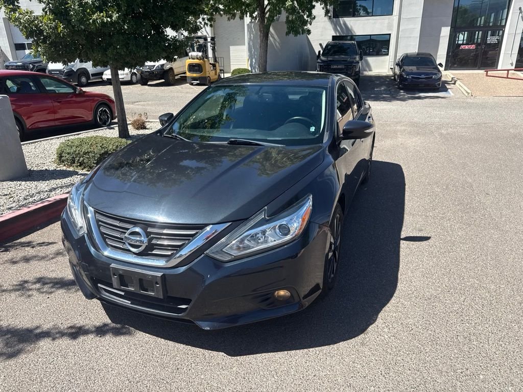 Used 2018 Blue Nissan 2.5 SL image 3