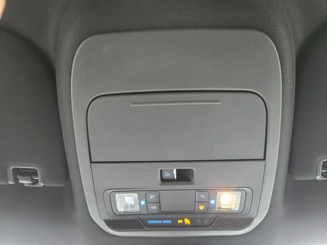 Used 2024 Black Ford XLT image 27