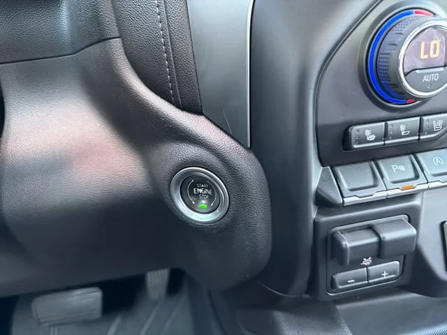 Used 2019 BLACK Chevrolet LTZ image 25