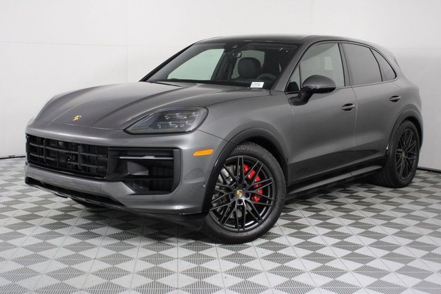 2026 Porsche Cayenne GTS