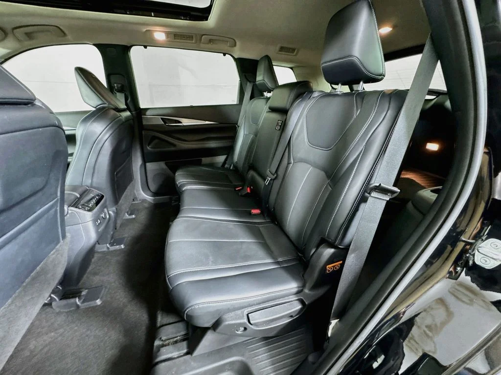 Certified Used 2023 Mineral INFINITI LUXE image 33