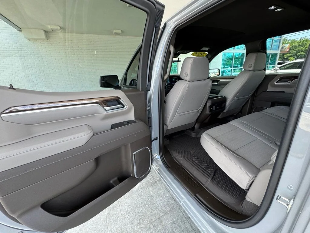 Used 2025 Gray Chevrolet RST image 19