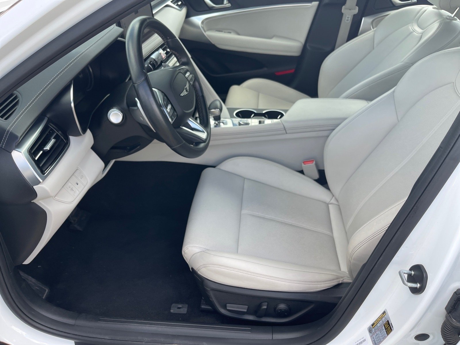 Used 2025 Alta White Genesis 2.5T Standard image 10