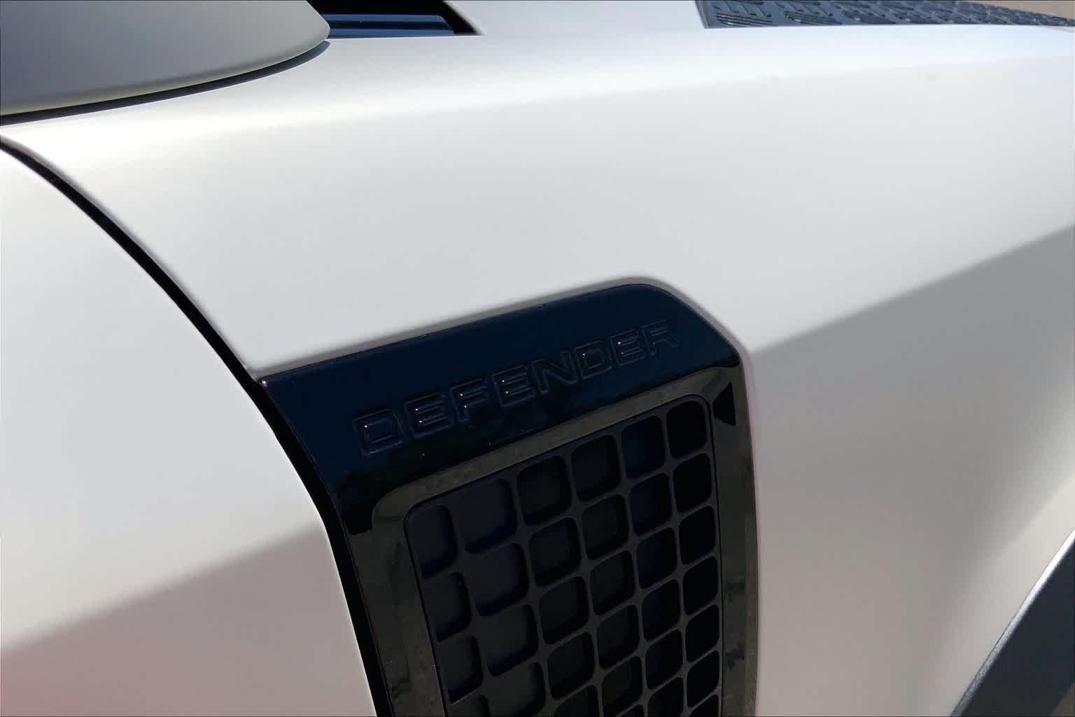 Used 2024 Santorini Black Metallic Land Rover S image 29
