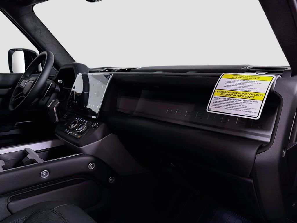 New 2026 Santorini Black Land Rover V8 image 31