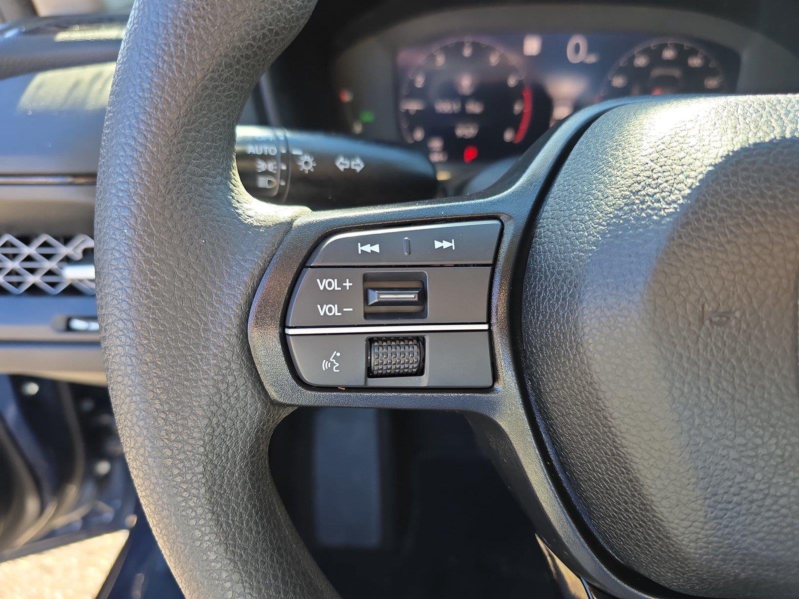 Used 2024 Canyon River Blue Metallic Honda EX image 21