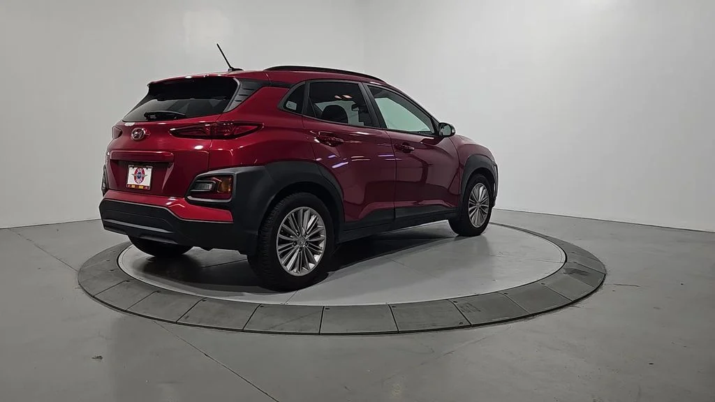 Used 2021 Red Hyundai SEL image 5