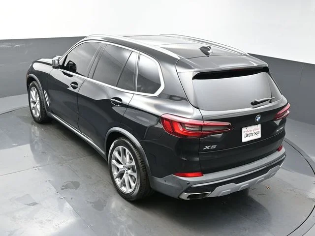 Used 2020 Black BMW sDrive40i image 61