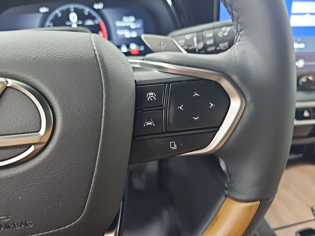 New 2026 Iridium Lexus PREMIUM PLUS image 17