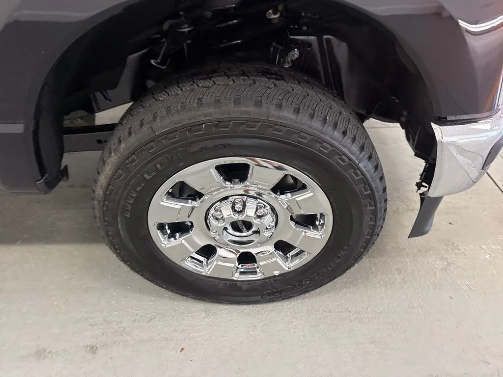 New 2026 Agate Black Metallic Ford F-250® Lariat® image 5