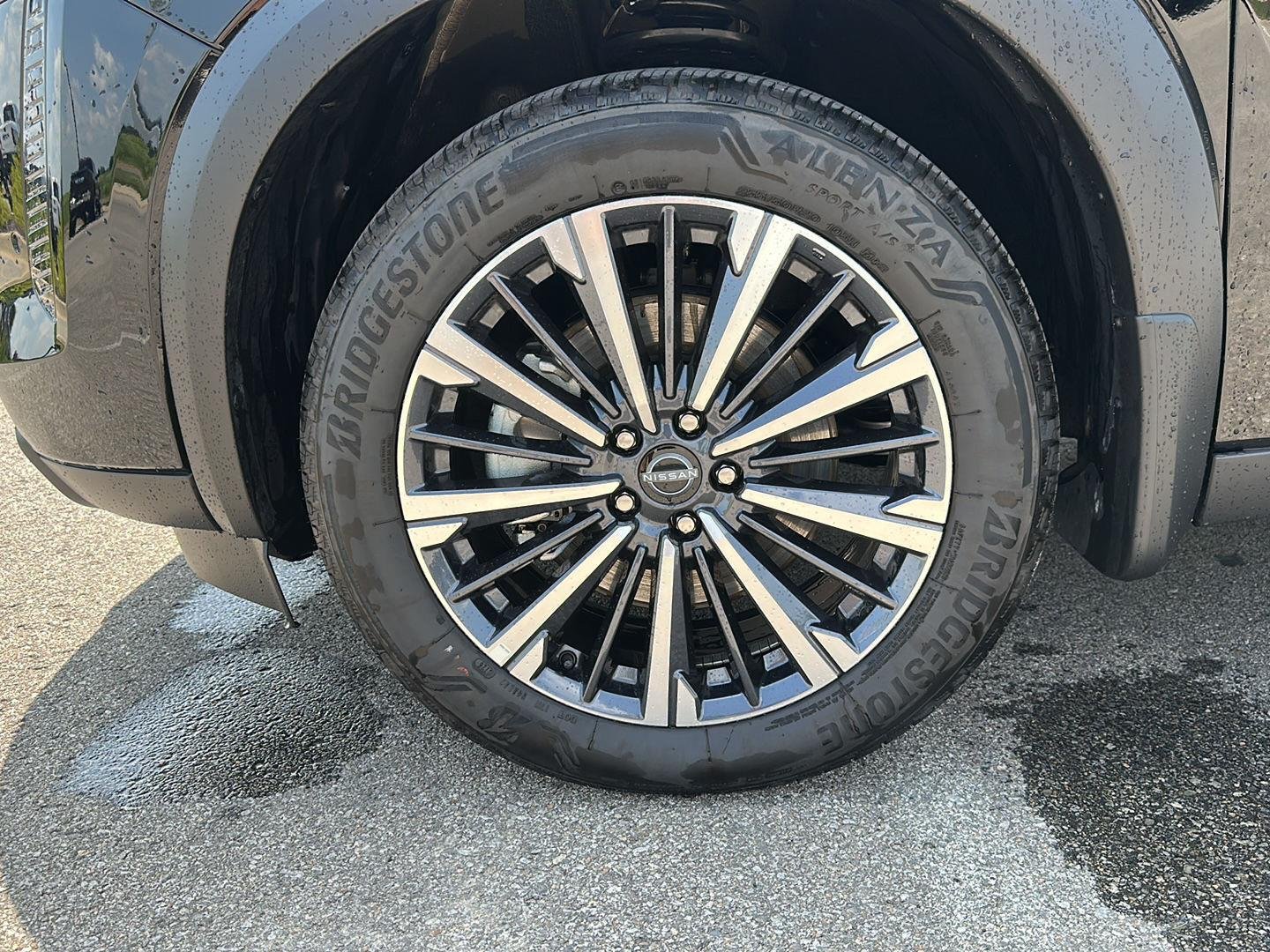 Used 2026 Super Black Nissan Platinum image 7