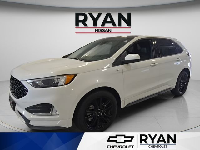 2023 Ford Edge ST-Line AWD's photo
