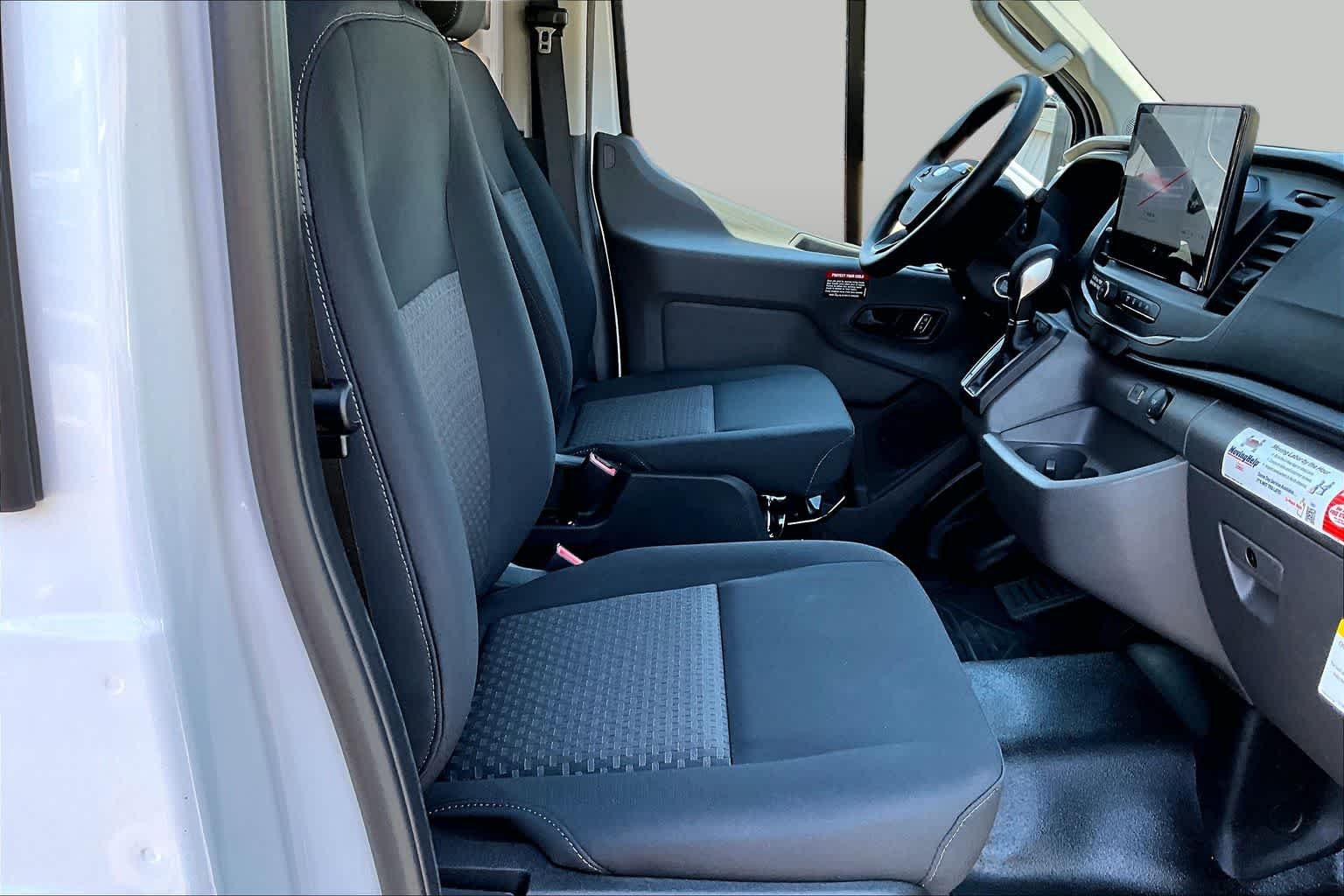 Used 2026 Oxford White Ford  image 9