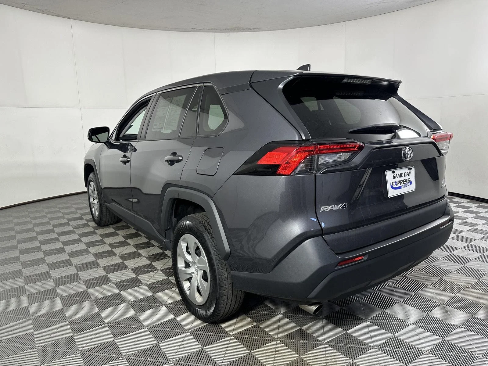 Used 2022 Magnetic Gray Metallic Toyota LE image 24