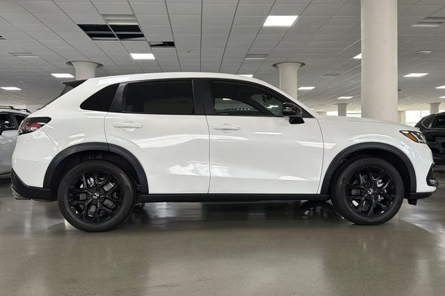 Certified Used 2025 Platinum White Pearl Honda Sport image 3