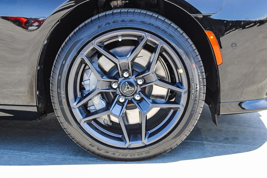 New 2026 Diamond Black Crystal Pearlcoat Dodge Scat Pack Plus image 11