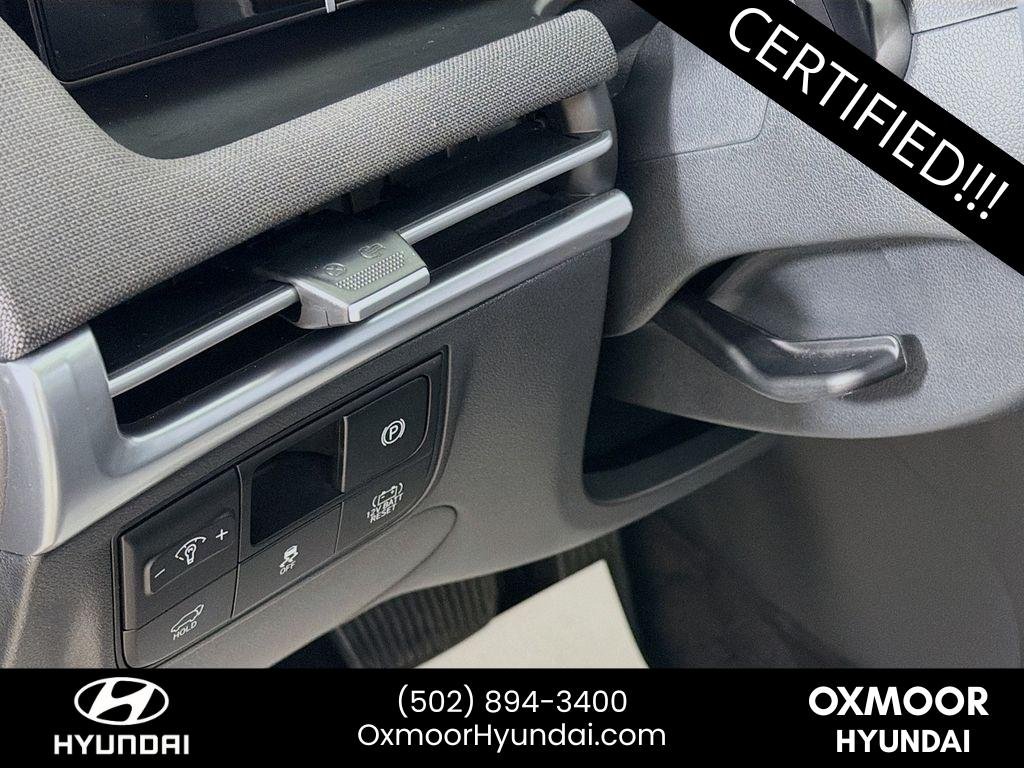 Used 2025 Titan Gray Hyundai Limited image 10