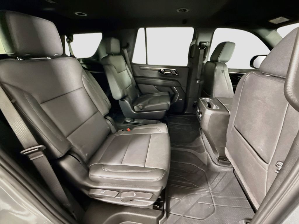Used 2026 Gray Chevrolet Z71 image 28