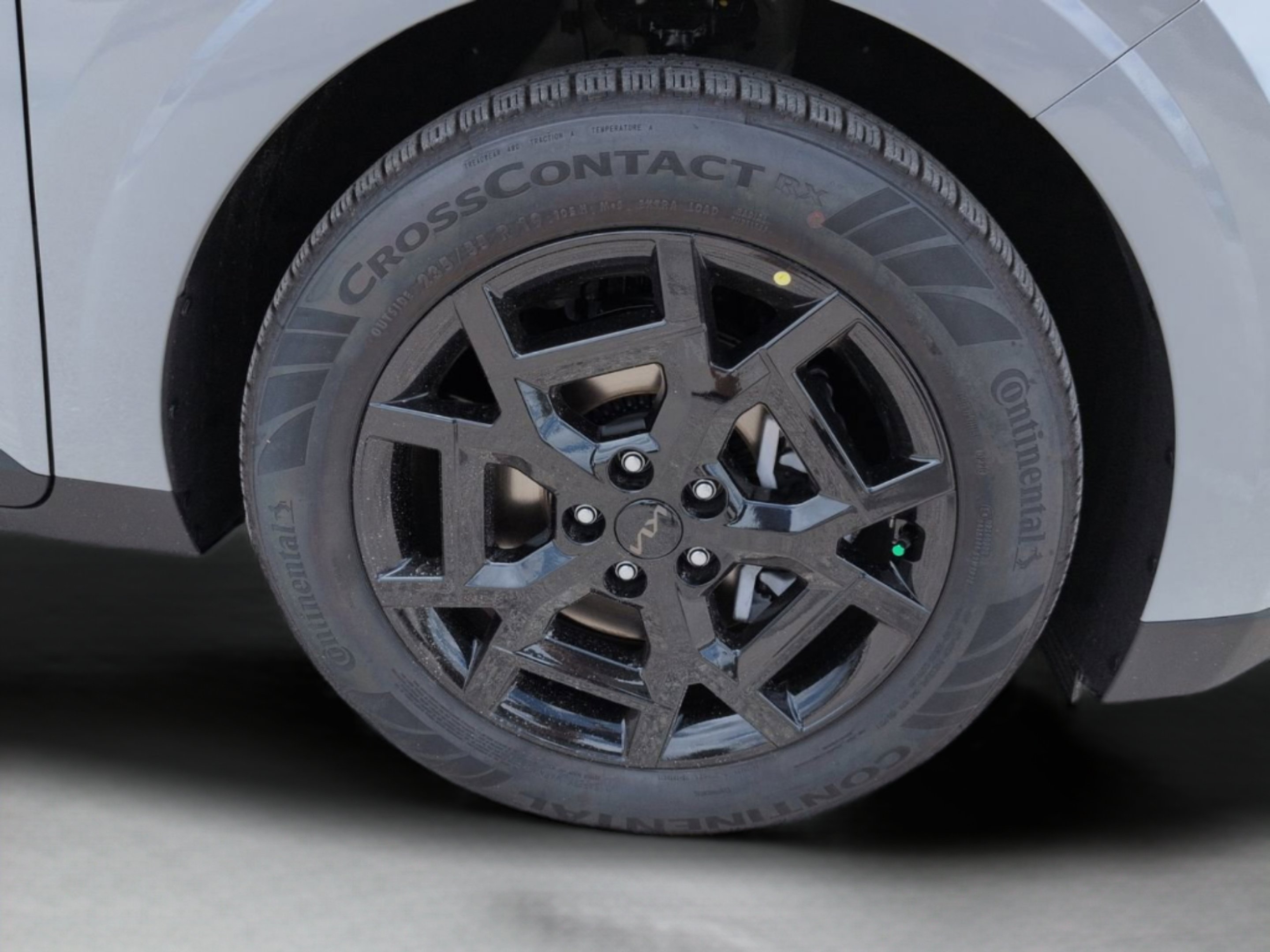 New 2026 Ceramic Silver Kia SX Prestige image 38